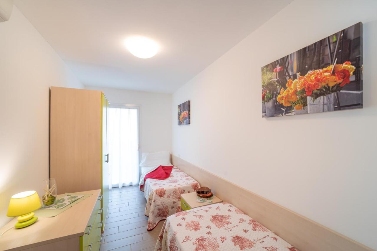 Residenza Monica Leilighet Lignano Sabbiadoro Eksteriør bilde